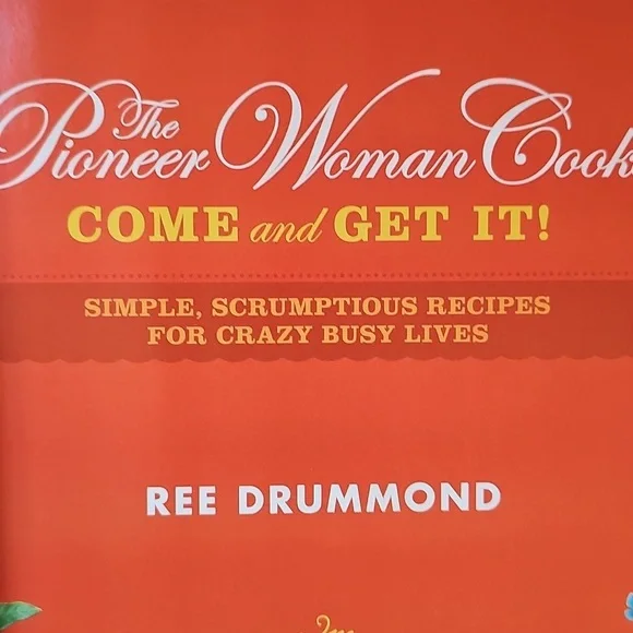 The Pioneer Woman Cooks Cookbook, Come & Get It! 398 PAGES - Picture 7 of 8
